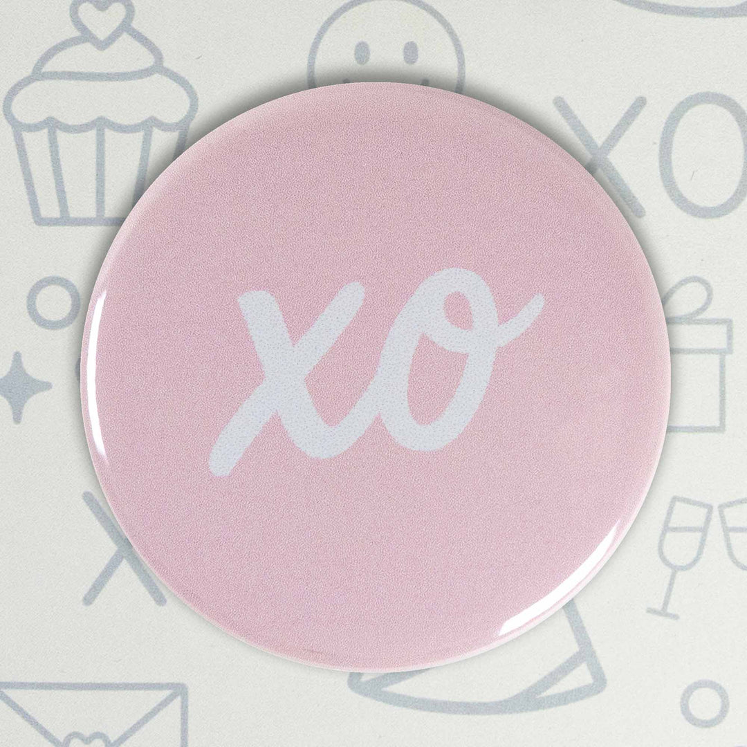 XO Button or Magnet – Minimalist Pink Love Design | Cute Gift for Friends & Valentine’s Day